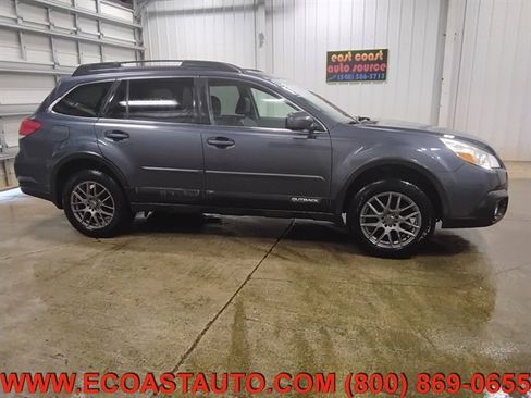 Used 2014 Subaru Outback 2.5i Limited image 2
