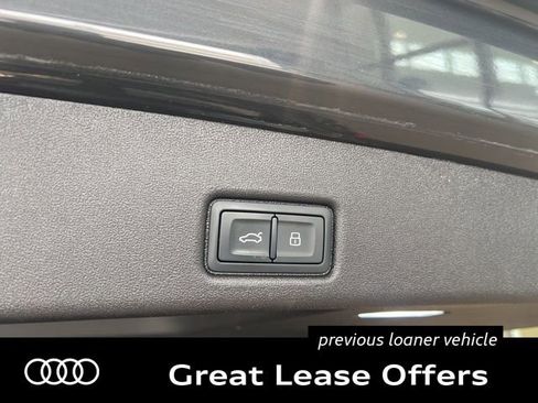 Used 2025 Audi Q5 Premium Plus w/ Premium Plus AWD/4WD image 18