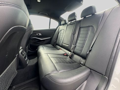 Used 2020 BMW 330i xDrive Sedan w/ Executive Package AWD/4WD image 18