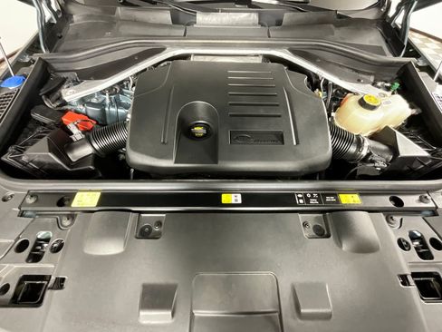 Certified 2024 Land Rover Range Rover Sport SE image 28