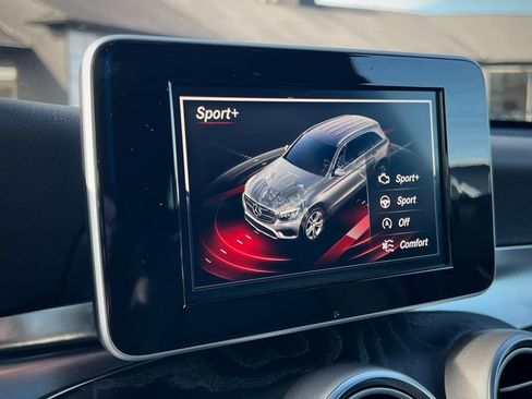 Used 2017 Mercedes-Benz GLC 300 GLC 300 image 47