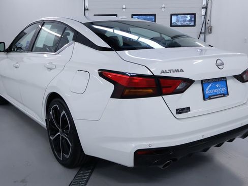 Used 2024 Nissan Altima 2.5 SR image 5