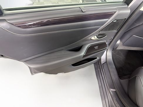 Used 2019 Lexus ES 350 Ultra Luxury w/ Accessory Package 2 FWD image 27