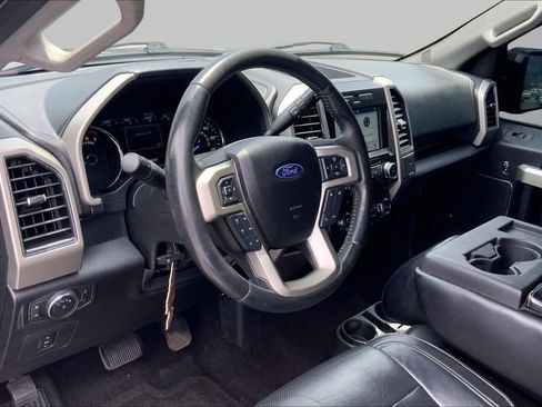 Used 2017 Ford F150 Lariat AWD/4WD image 18
