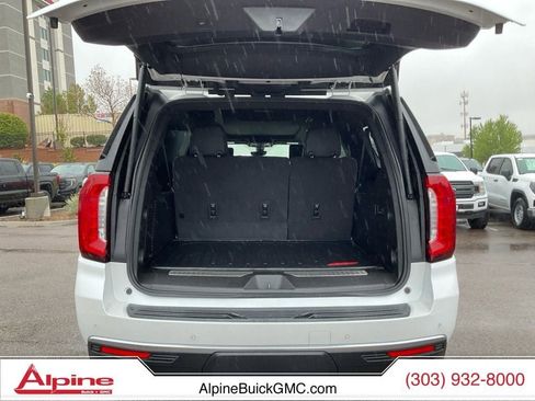 Certified 2022 GMC Yukon XL Denali w/ Denali Ultimate Package AWD/4WD image 20