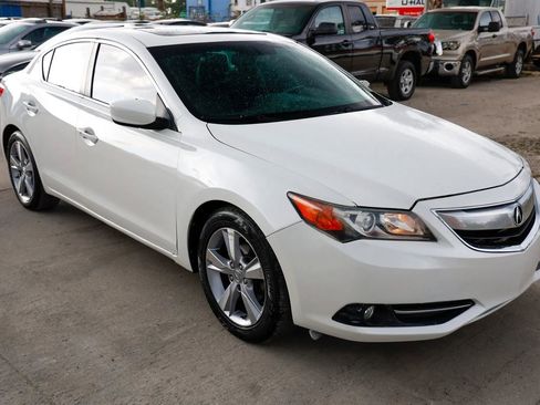 Used 2013 Acura ILX w/ Premium Package FWD image 9