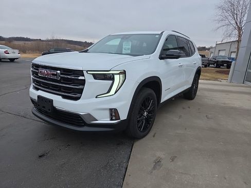 Certified 2025 GMC Acadia Elevation w/ Elevation Premium Package image 4