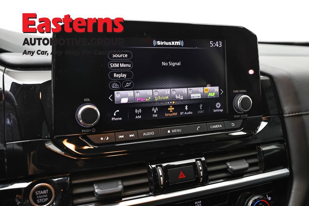 Used 2024 Nissan Pathfinder SV AWD/4WD image 20