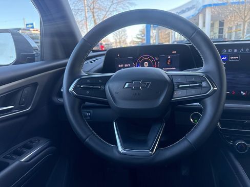 Used 2026 Chevrolet Traverse LT w/ Midnight/Sport Edition image 32