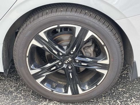Used 2021 Kia K5 GT-Line AWD/4WD image 12