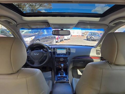 Used 2013 INFINITI G37 x Sedan w/ Premium Pkg image 13