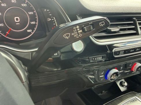 Used 2018 Audi Q7 3.0T Premium Plus w/ Premium Plus Package AWD/4WD image 38