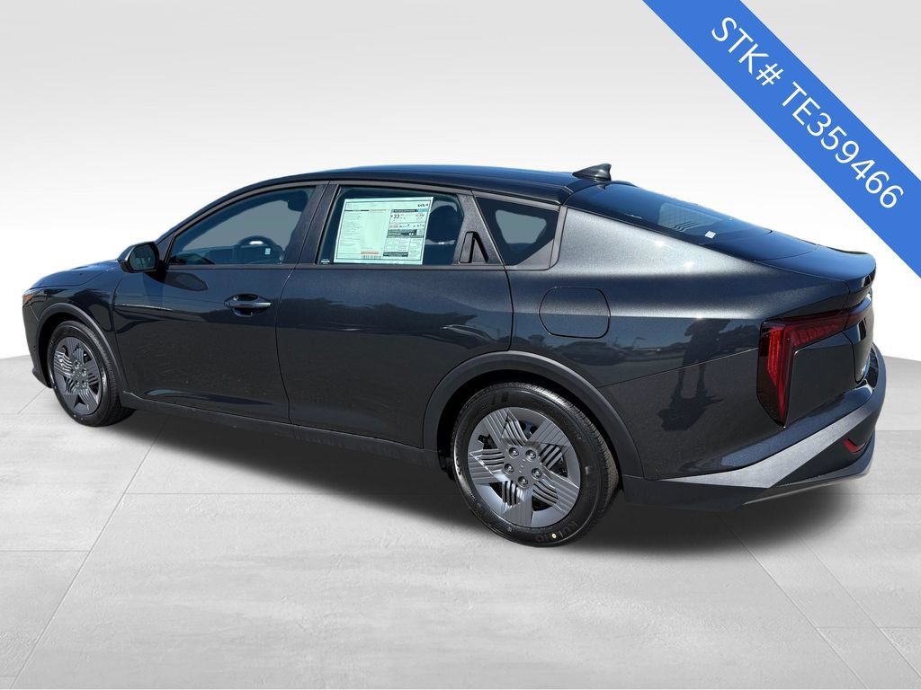 New 2026 Kia K4 FWD image 5