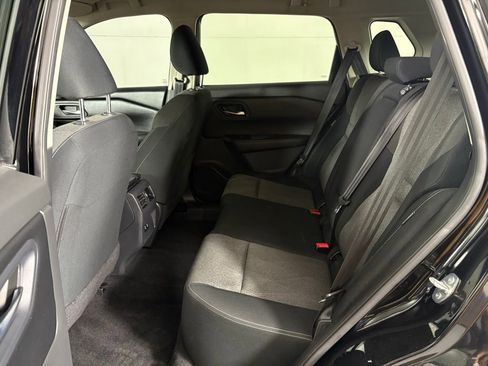Used 2024 Nissan Rogue SV FWD image 36