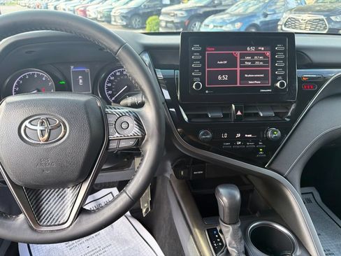 Used 2021 Toyota Camry SE FWD image 25