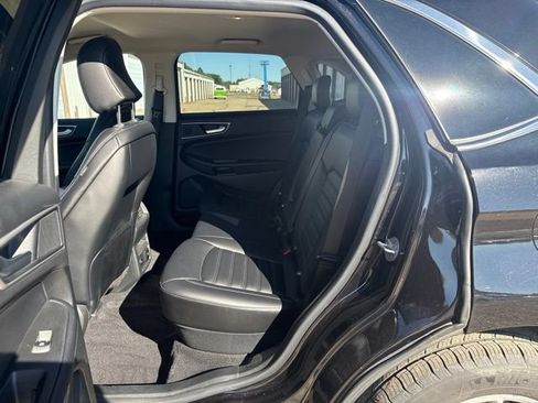 Used 2023 Ford Edge SEL w/ Convenience Package AWD/4WD image 4