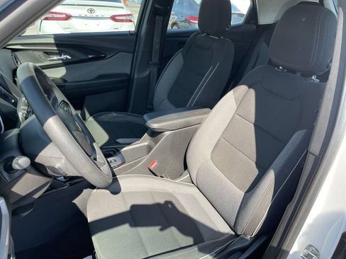 Used 2023 Chevrolet TrailBlazer LS AWD/4WD image 11