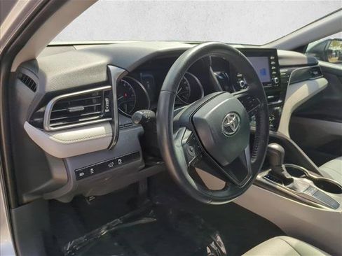 Used 2023 Toyota Camry SE FWD image 14