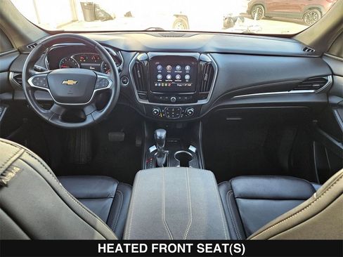 Used 2022 Chevrolet Traverse LT image 18