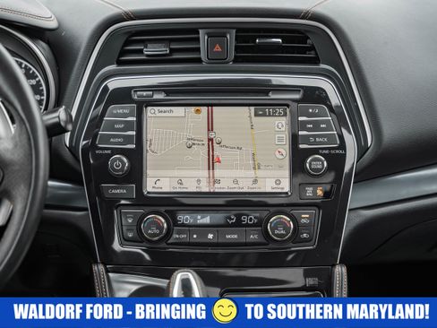 Used 2023 Nissan Maxima SR w/ Sport Mat Group image 23