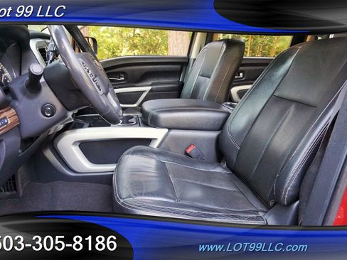 Used 2017 Nissan Titan SL image 13