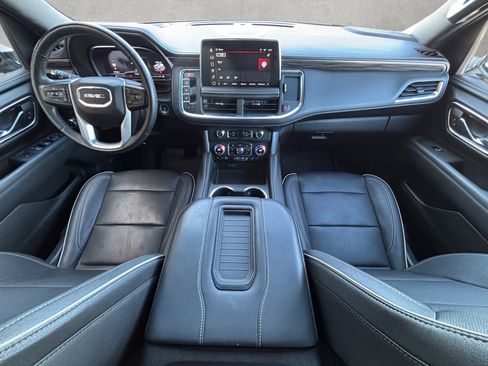 Used 2023 GMC Yukon XL SLT w/ SLT Premium Package image 24