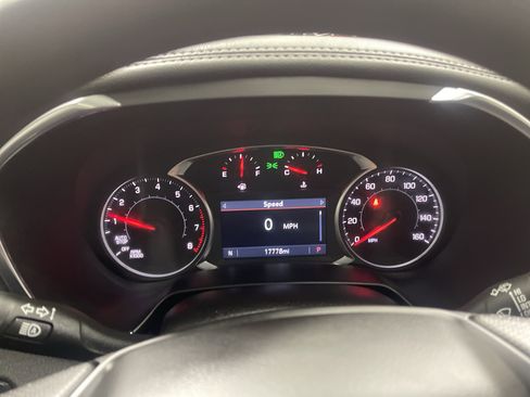 Used 2024 Chevrolet Blazer LT w/ Convenience Package image 32