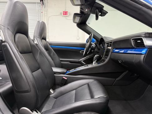 Used 2017 Porsche 911 Carrera image 10