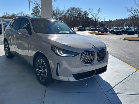 Used 2025 BMW X3 xDrive30i w/ Premium Package image 6