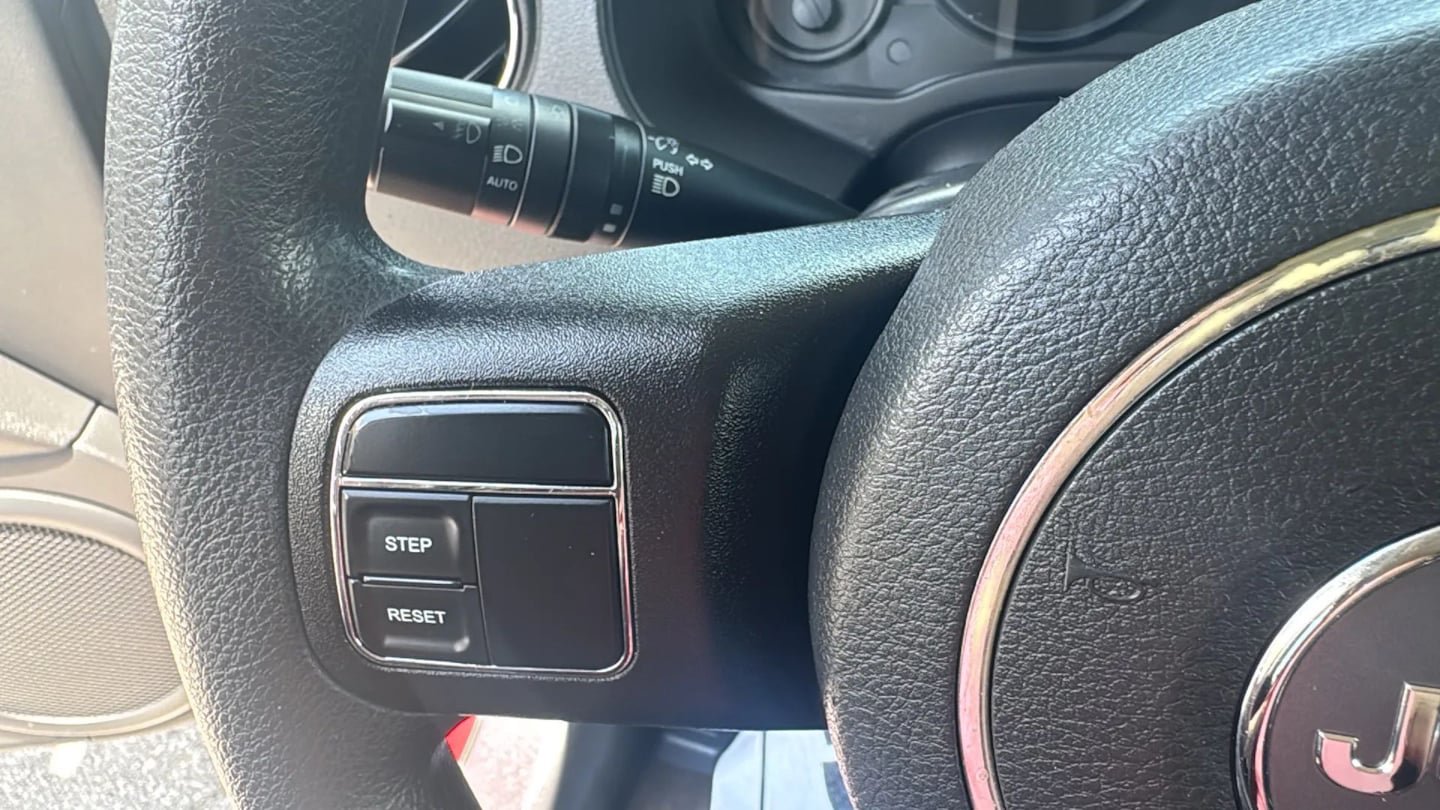 Used 2016 Jeep Patriot Sport w/ Power Value Group AWD/4WD image 13