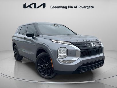 Used 2022 Mitsubishi Outlander SE