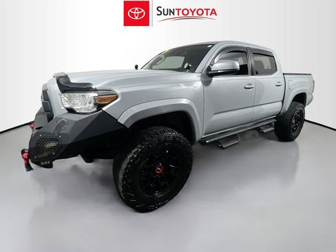 Used 2019 Toyota Tacoma SR5 image 9