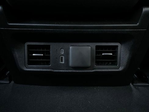 Used 2025 Chevrolet Silverado 1500 LT image 14