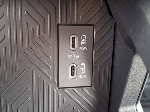 Used 2025 Toyota 4Runner SR5 image 23