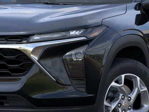 New 2026 Chevrolet Trax LS FWD image 10