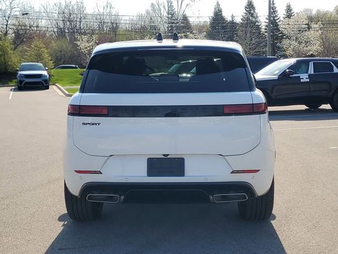 New 2026 Land Rover Range Rover Sport Dynamic SE AWD/4WD image 5