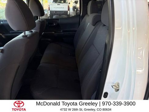 Used 2019 Toyota Tacoma TRD Off-Road w/ Technology Package AWD/4WD image 10