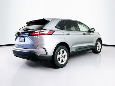 Used 2022 Ford Edge SE image 9