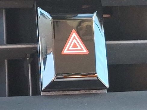 Certified 2024 Toyota Corolla LE image 27