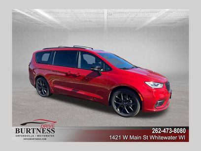 Used 2025 Chrysler Pacifica Limited