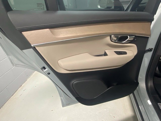 Used 2026 Volvo XC90 B6 Plus AWD/4WD image 8