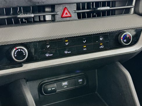 Used 2024 Kia Sportage LX image 23