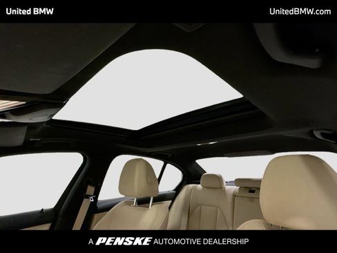 Used 2020 BMW 330i Sedan w/ Convenience Package image 12