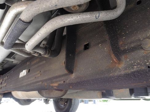 Used 2017 Chevrolet Express 3500 RWD image 24