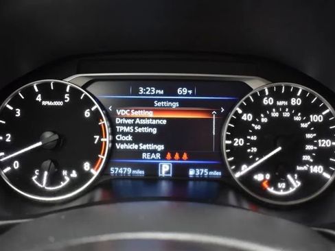 Used 2024 Nissan Altima 2.5 SV FWD image 26