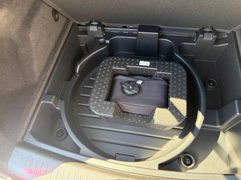 Used 2023 Cadillac XT4 Luxury FWD image 22