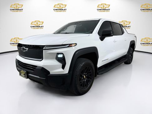 Used 2024 Chevrolet Silverado EV W/T AWD/4WD image 3