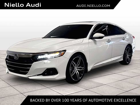 Used 2022 Honda Accord Touring image 1