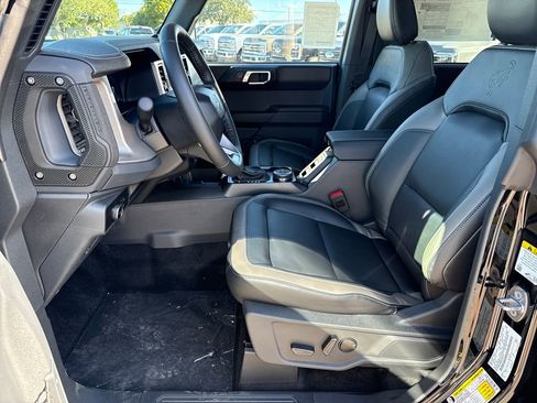 New 2025 Ford Bronco Outer Banks image 19