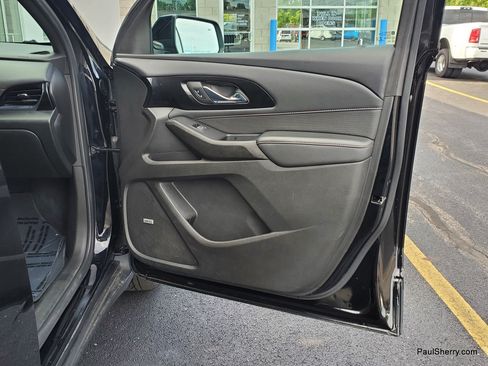 Used 2022 Chevrolet Traverse RS FWD image 44